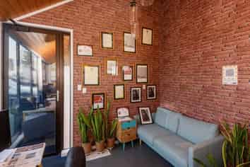 Bite-size medical or office opportunity to buy