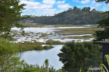 25 Poplar Road, Stanmore Bay