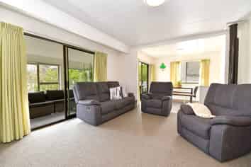 25 Poplar Road, Stanmore Bay