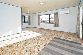 8C Breckons Avenue, Nawton