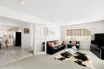 237 St Andrews Road, Epsom