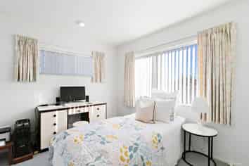 237 St Andrews Road, Epsom