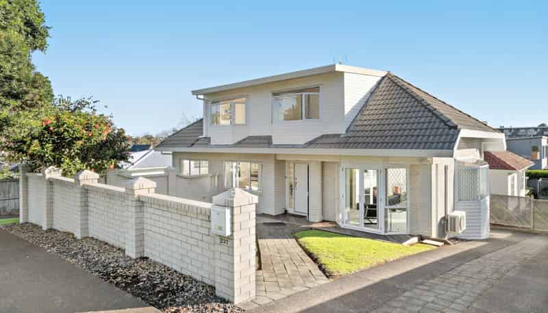 237 St Andrews Road, Epsom