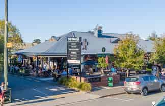 Gourmet Cafe and Bakery Opportunity!