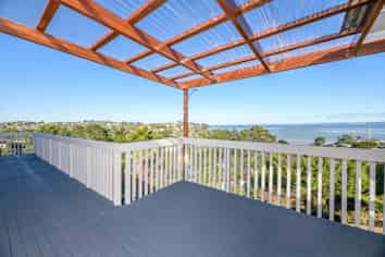 32 Lynbrooke Avenue, Blockhouse Bay