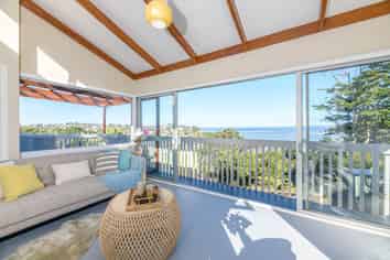 32 Lynbrooke Avenue, Blockhouse Bay