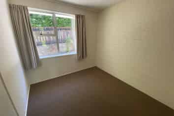 27B Resthill Crescent, Glenview