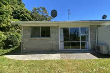 27B Resthill Crescent, Glenview