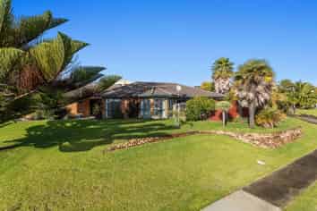 2 Island View Heights, Coastlands