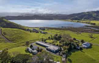 Established Colville Bay Motel & Motorcamp