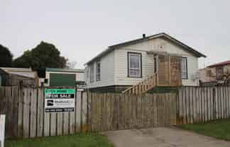 582 Page Street Extension, 