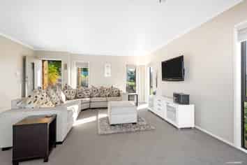 4 & 4A Cable Bay Block Road, Coopers Beach