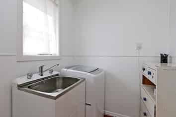 806A Riverslea Road North, Parkvale