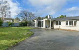 84 Middle Road, Allenton