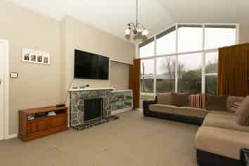 84 Middle Road, Allenton