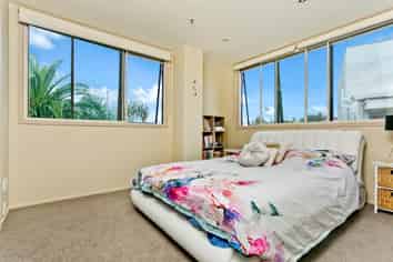 3H/175 Hurstmere Road, Takapuna