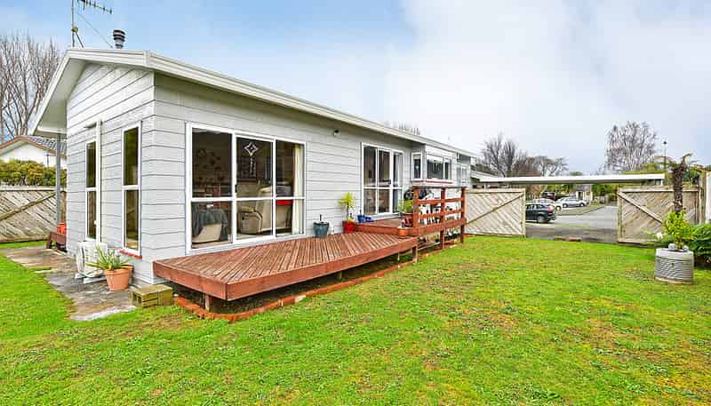 22 Memphis Grove, Totara Park