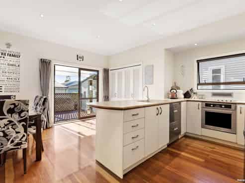 56 Landscape Road, Papatoetoe