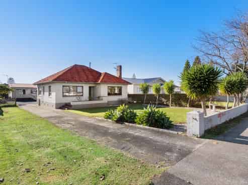 56 Landscape Road, Papatoetoe