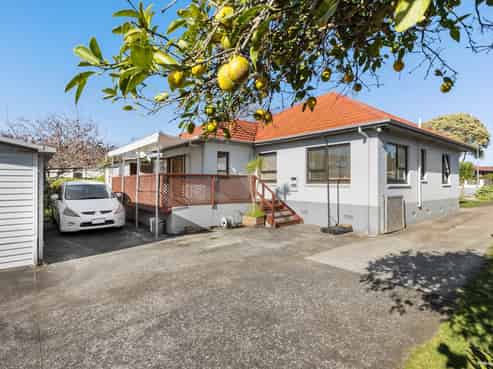 56 Landscape Road, Papatoetoe