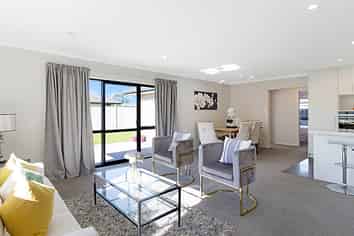 5 Fred White Drive, Kumeu