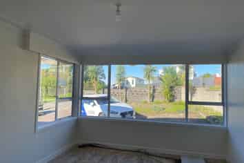 1/453 Hillsborough Road, Hillsborough