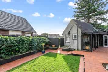 1 Kohutuhutu Road, Raumati Beach