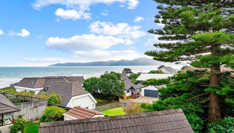 1 Kohutuhutu Road, Raumati Beach