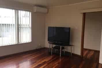 13 Emerson Road, Otara