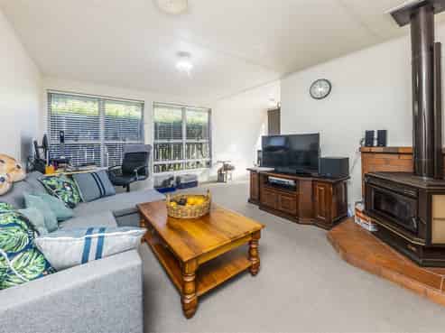 60A Swaffield Road, Papatoetoe