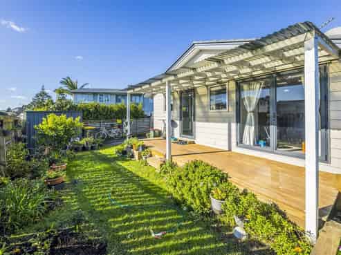 60A Swaffield Road, Papatoetoe