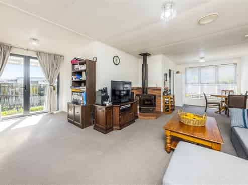 60A Swaffield Road, Papatoetoe