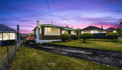 7 poto street, Te Atatu South