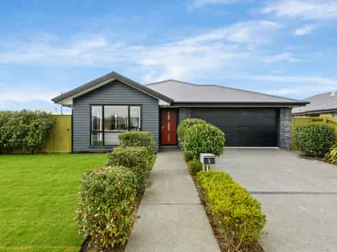 8 Slate Street, Rolleston