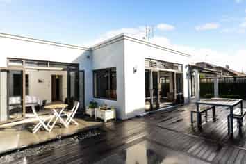 3 Aspen Court, Huntington