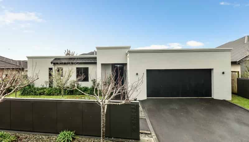 3 Aspen Court, Huntington