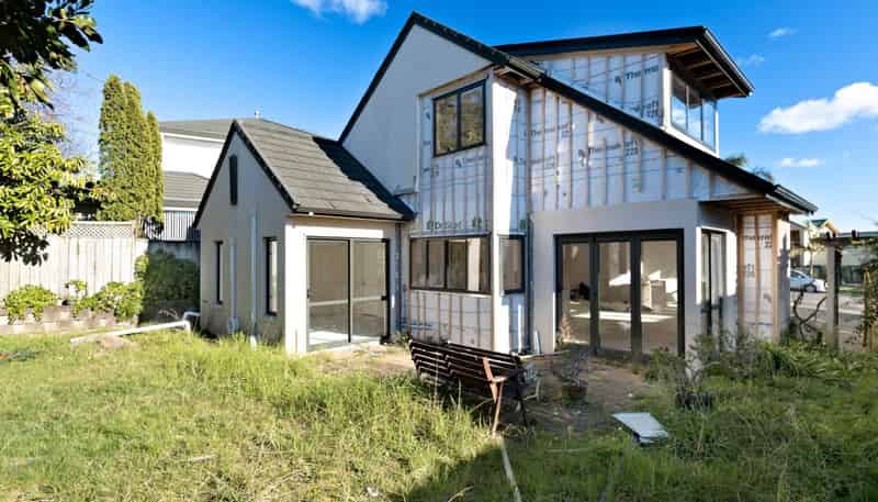 317 Hill Road, The Gardens