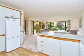 22 Clarevale Street, Burwood