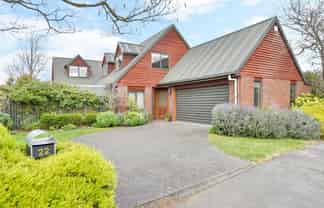 22 Clarevale Street, Burwood