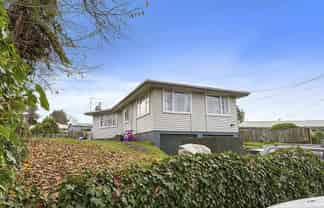 20 Lisa Crescent, Mangakakahi