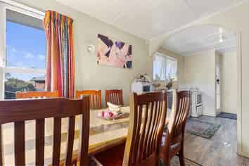 55 Edmund Road, Mangakakahi