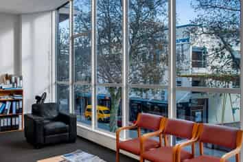 Perfect step, ideal size and location