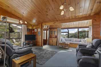 302 Sunset Road, Sunnybrook