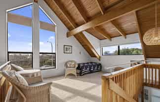 8A Carnot Street, Glenholme