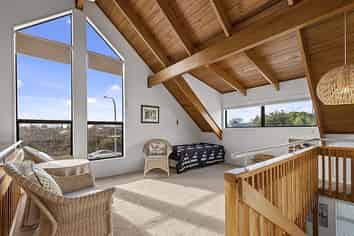 8A Carnot Street, Glenholme