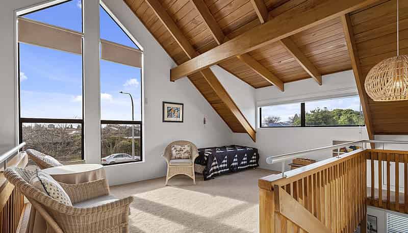 8A Carnot Street, Glenholme