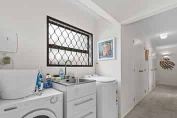 8A Carnot Street, Glenholme