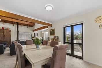 8A Carnot Street, Glenholme