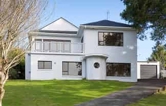 6 Freyberg Avenue, Sandringham