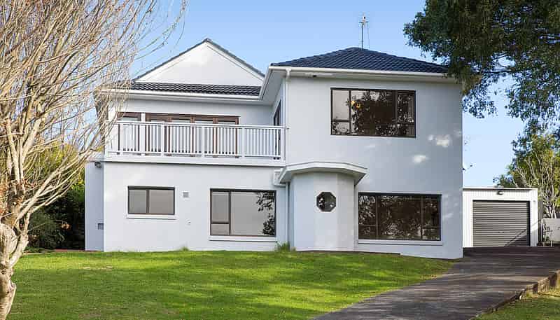 6 Freyberg Avenue, Sandringham